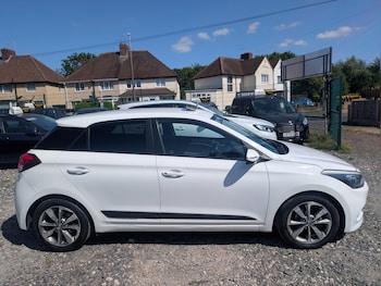 Used Hyundai i20 2018 for sale - 79212165: Photo