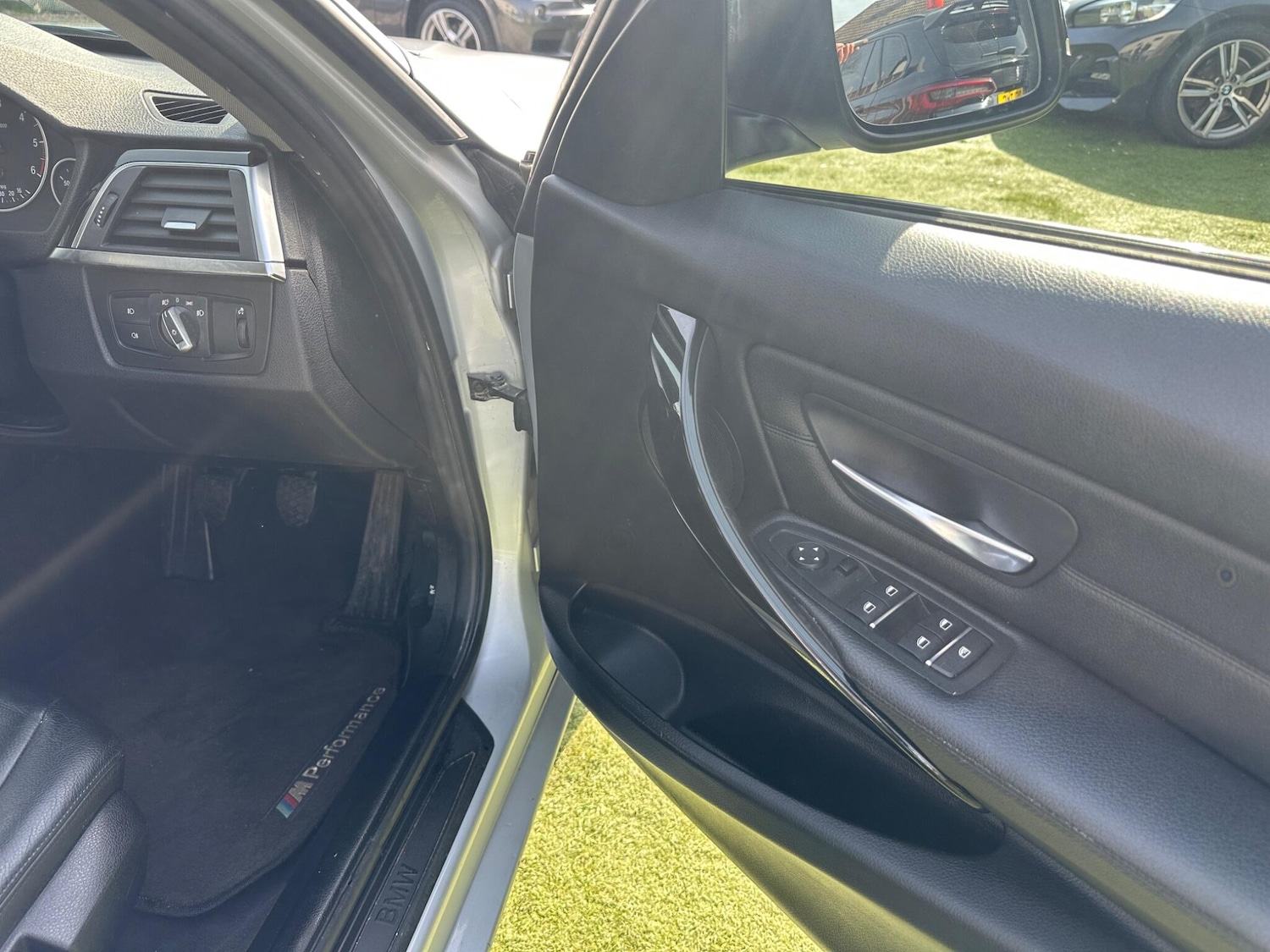 Used BMW 3 Series 2018 for sale - 78034258: Photo 30