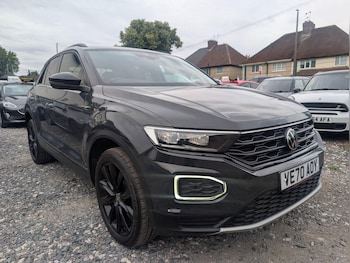 Used Volkswagen T-Roc 2020 for sale - 79062516: Photo