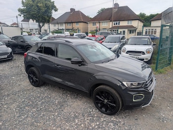 Used Volkswagen T-Roc 2020 for sale - 79062516: Photo