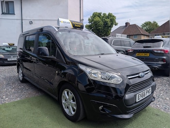 Used Ford Grand Tourneo Connect 2016 for sale - 78772664: Photo