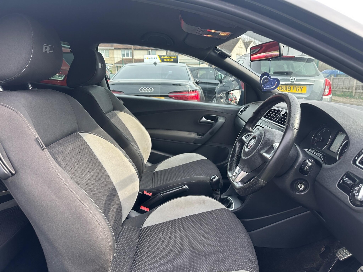 Used Volkswagen Polo 2013 for sale - 77993050: Photo 11