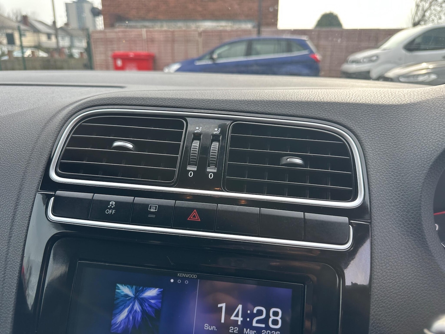 Used Volkswagen Polo 2013 for sale - 77993050: Photo 20