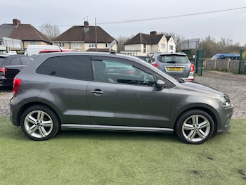 Used Volkswagen Polo 2013 for sale - 77993050: Photo