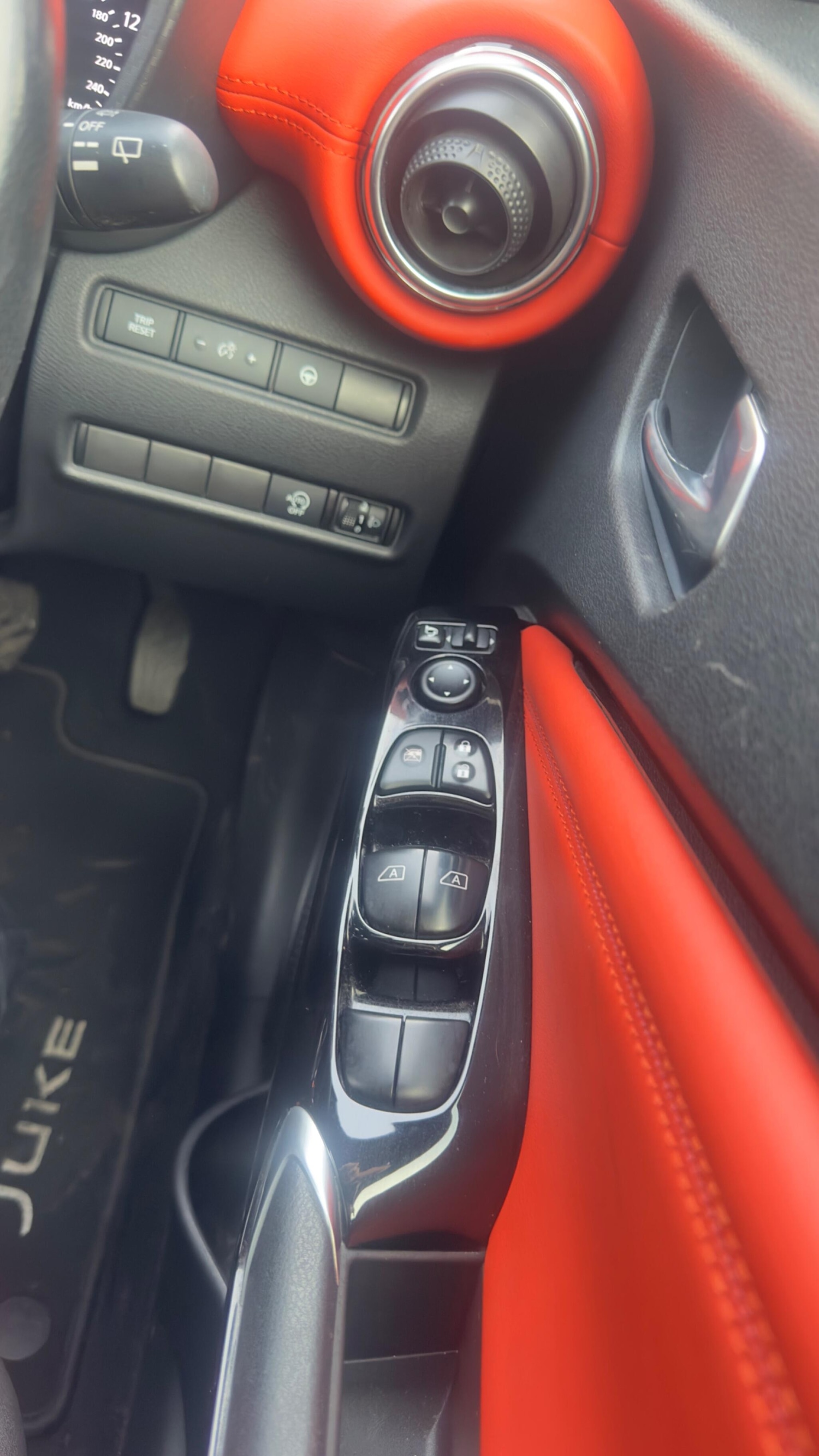 Used Nissan Juke 2020 for sale - 76440770: Photo 26