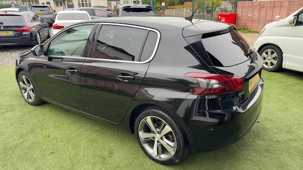 Used Peugeot 308 2020 for sale - 76283880: Photo 5