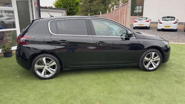 Used Peugeot 308 2020 for sale - 76283880: Photo 8