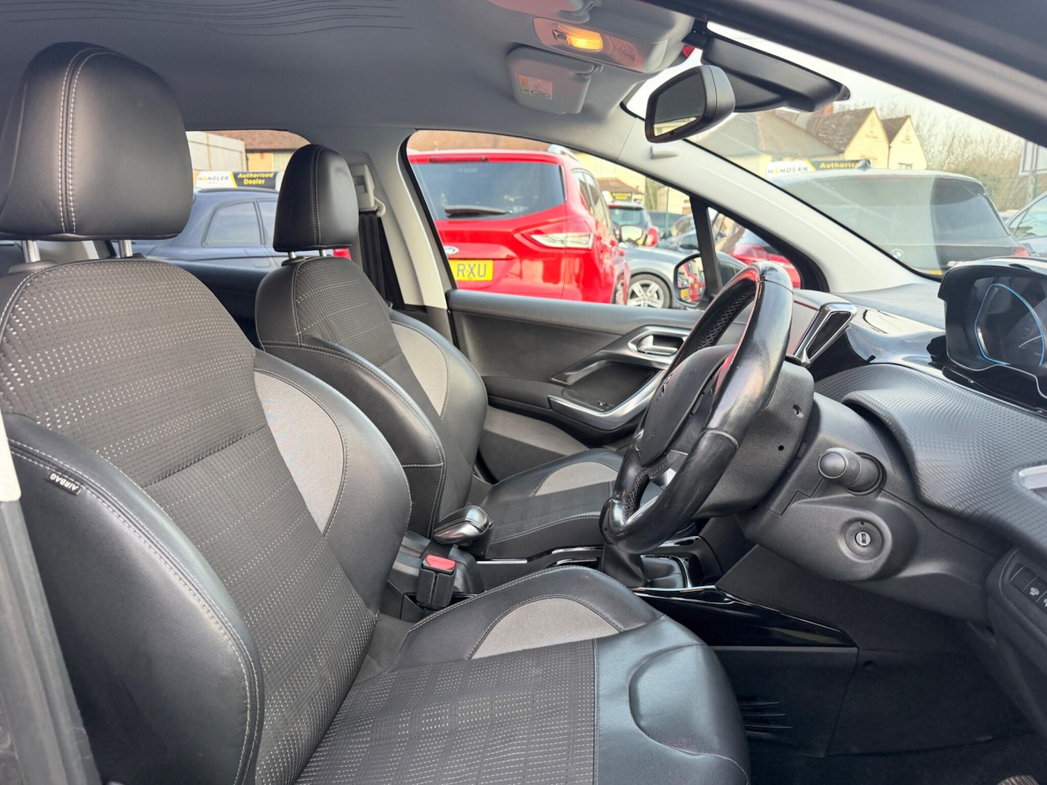 Used Peugeot 2008 2017 for sale - 77958558: Photo 10