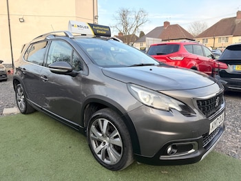 Used Peugeot 2008 2017 for sale - 77958558: Photo