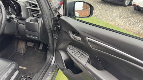 Used Honda Jazz 2017 for sale - 76283700: Photo 12