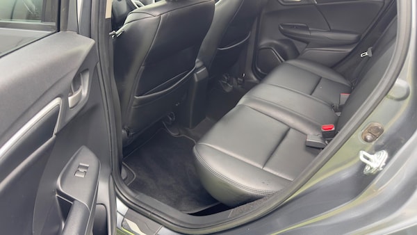 Used Honda Jazz 2017 for sale - 76283700: Photo 16