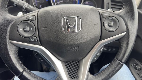 Used Honda Jazz 2017 for sale - 76283700: Photo 18