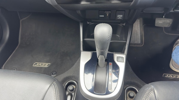 Used Honda Jazz 2017 for sale - 76283700: Photo 22