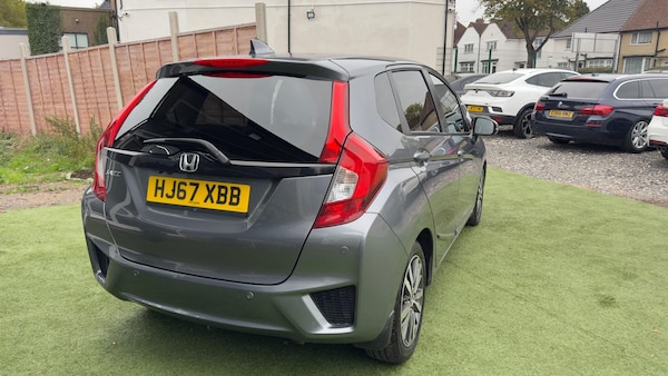 Used Honda Jazz 2017 for sale - 76283700: Photo 8