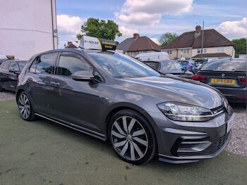 Used Volkswagen Golf 2018 for sale - 78535514: Photo