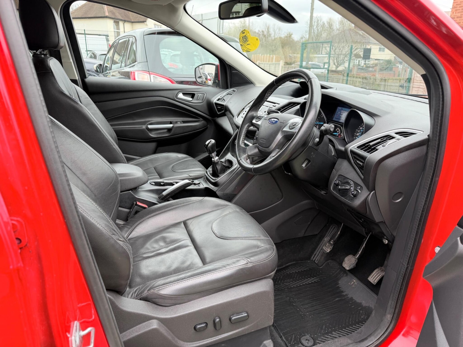 Used Ford Kuga 2015 for sale - 77738323: Photo 13