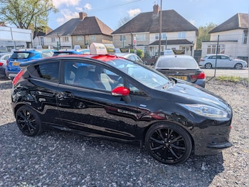 Used Ford Fiesta 2017 for sale - 78347954: Photo