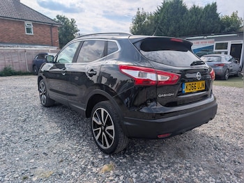 Used Nissan Qashqai 2017 for sale - 79426672: Photo