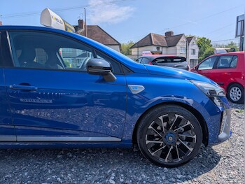 Used Renault Clio 2024 for sale - 78404233: Photo