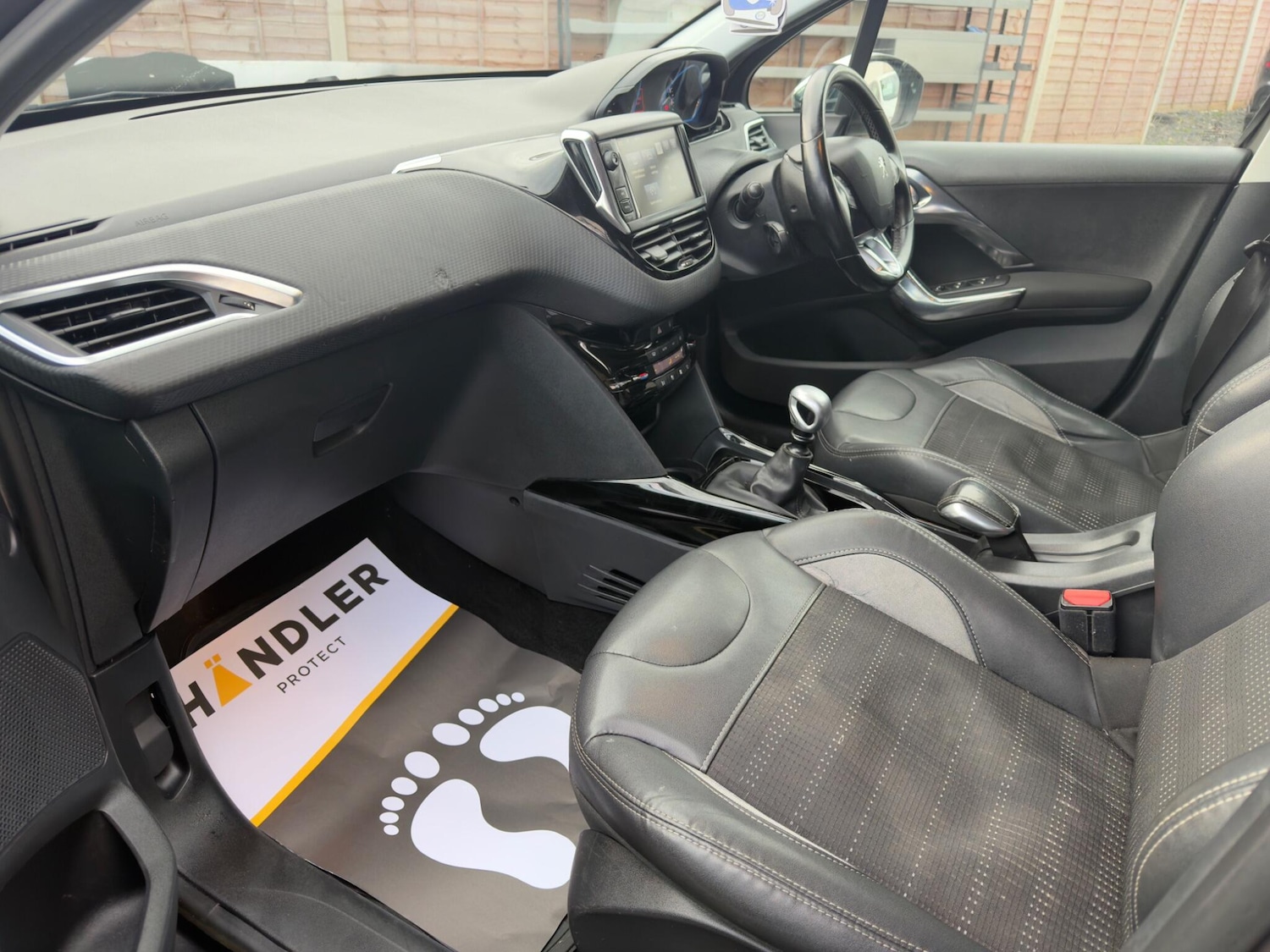 Used Peugeot 2008 2016 for sale - 77637644: Photo 11