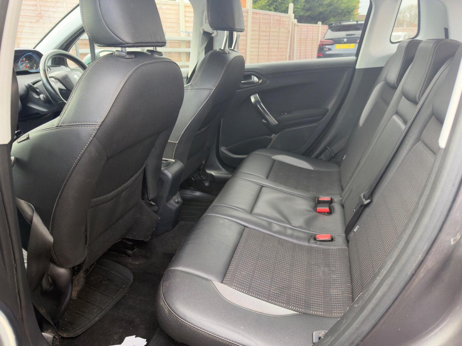 Used Peugeot 2008 2016 for sale - 77637644: Photo 12