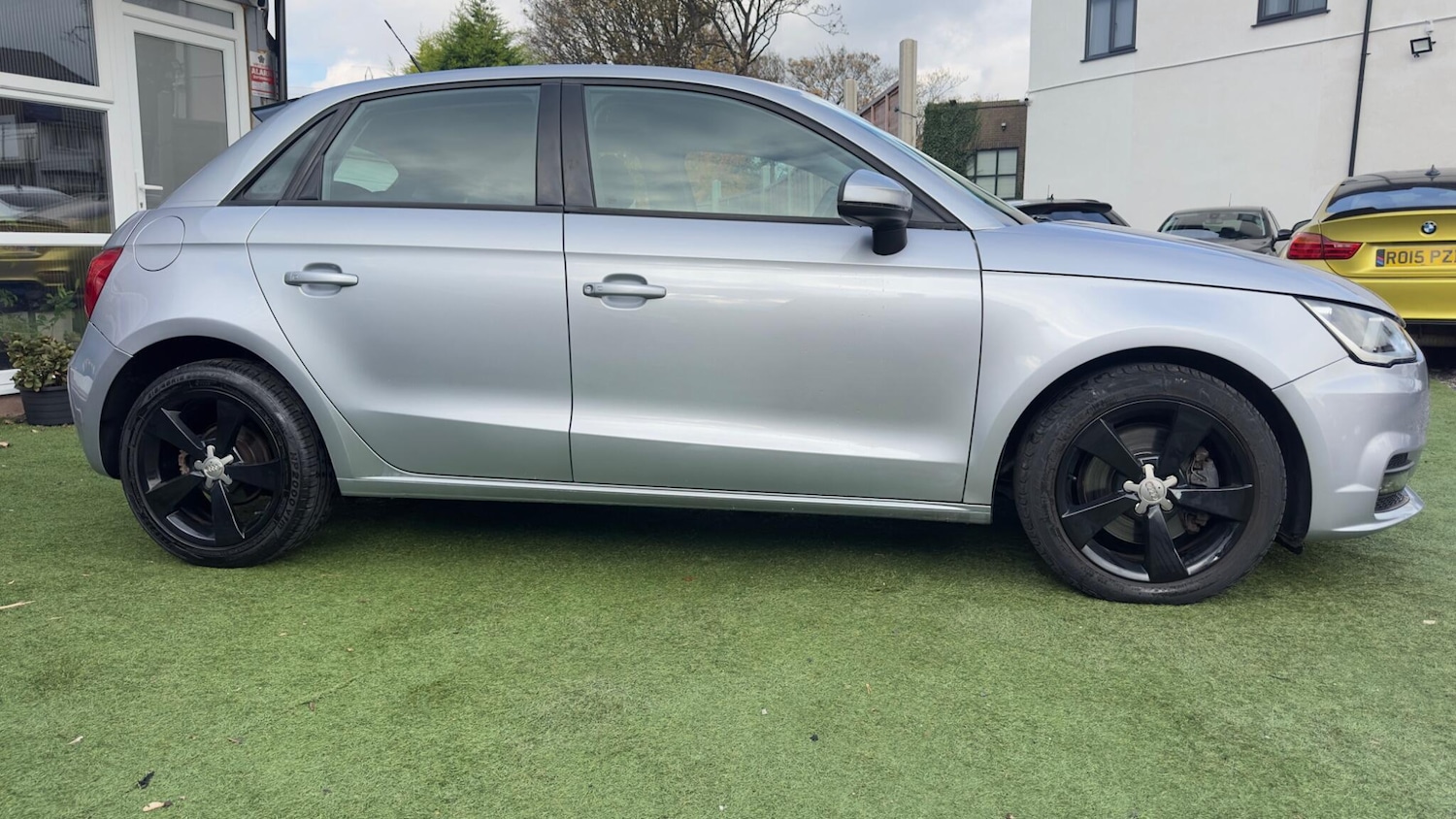 Used Audi A1 for sale - 76527841: Photo 4