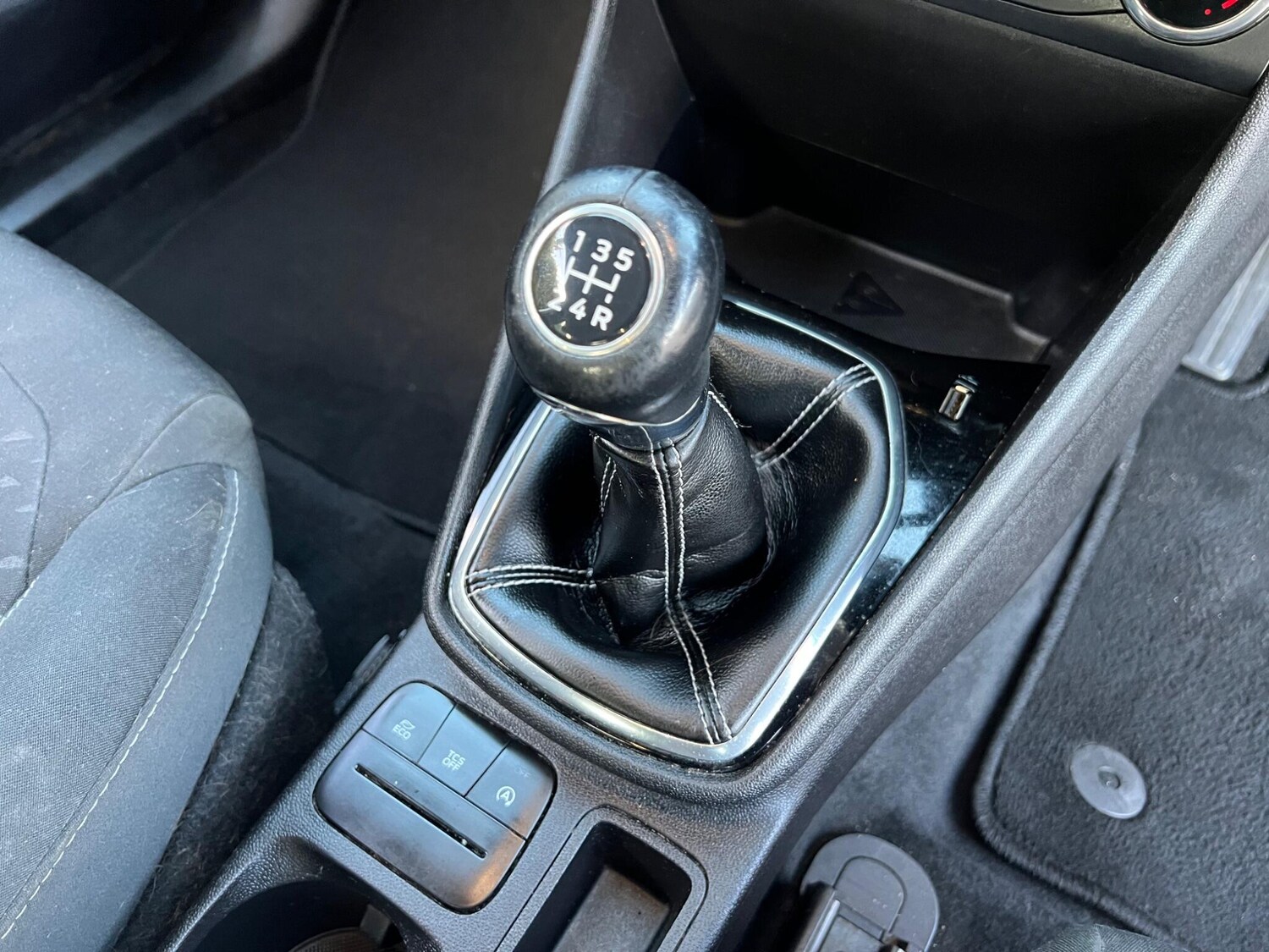 Used Ford Fiesta 2017 for sale - 78074871: Photo 19