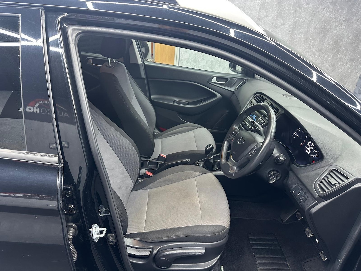 Used Hyundai i20 2016 for sale - 78029240: Photo 20