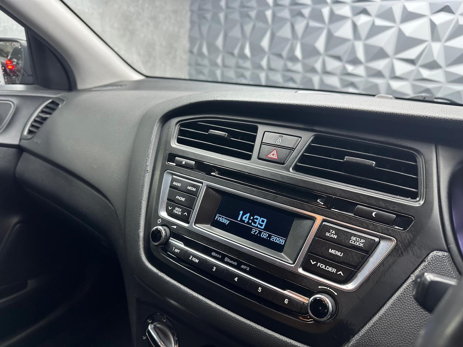 Used Hyundai i20 2016 for sale - 78029240: Photo 24