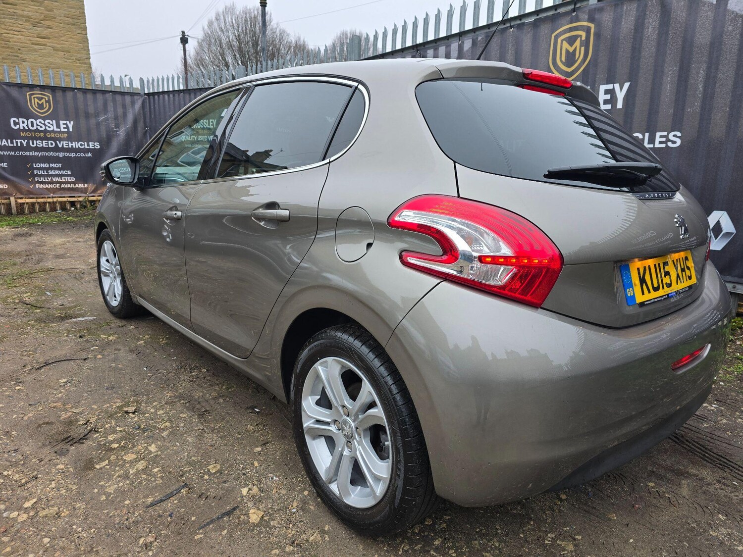 Used Peugeot 208 2015 for sale - 77764025: Photo 12