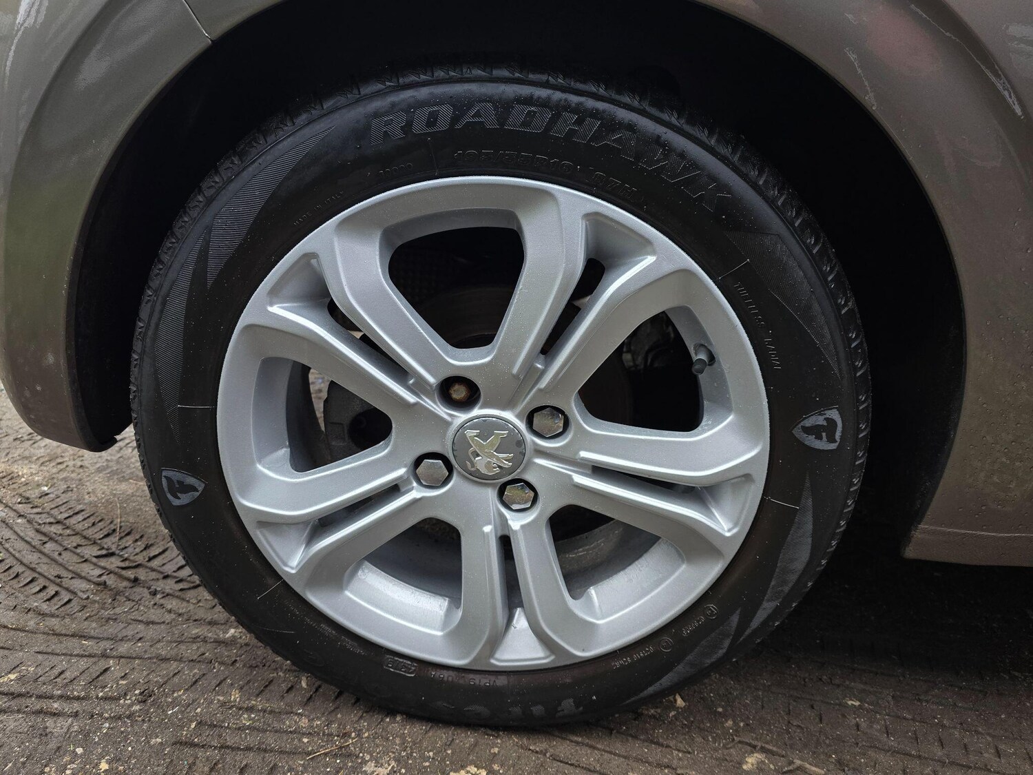 Used Peugeot 208 2015 for sale - 77764025: Photo 18