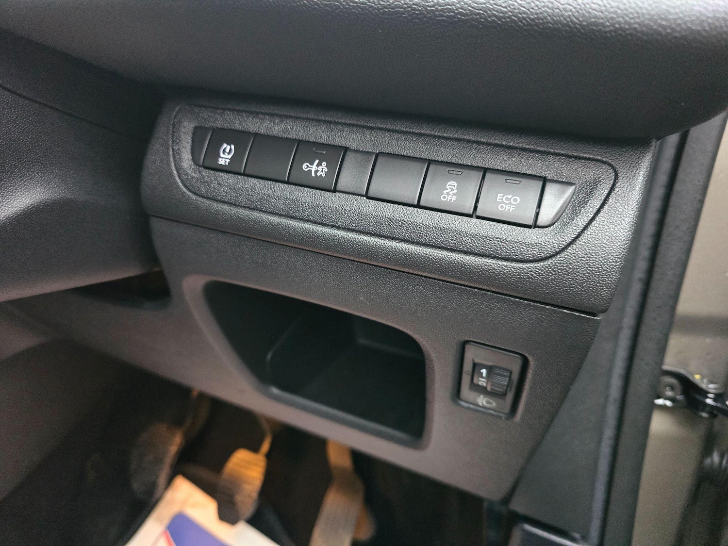 Used Peugeot 208 2015 for sale - 77764025: Photo 23