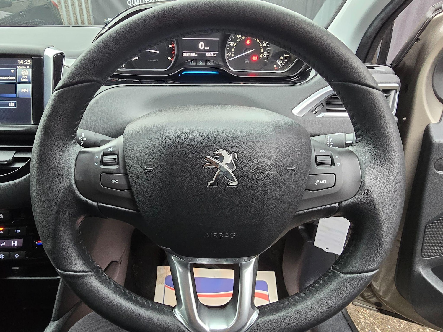 Used Peugeot 208 2015 for sale - 77764025: Photo 25