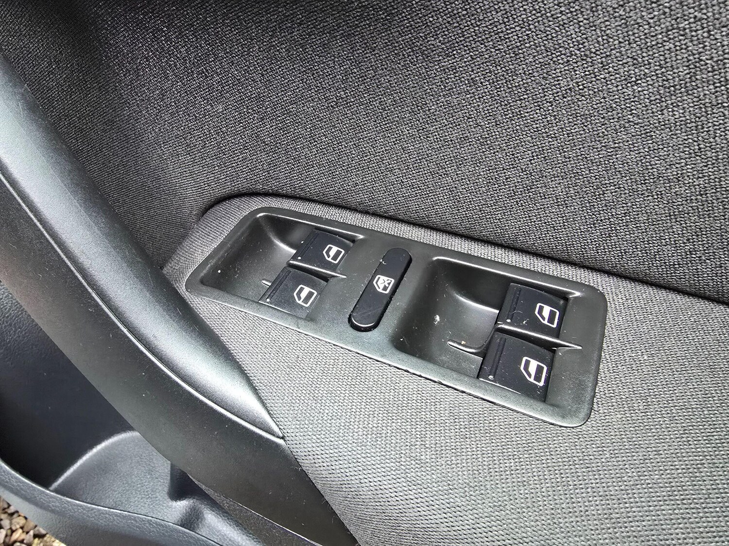 Used Volkswagen Polo 2011 for sale - 77764048: Photo 24