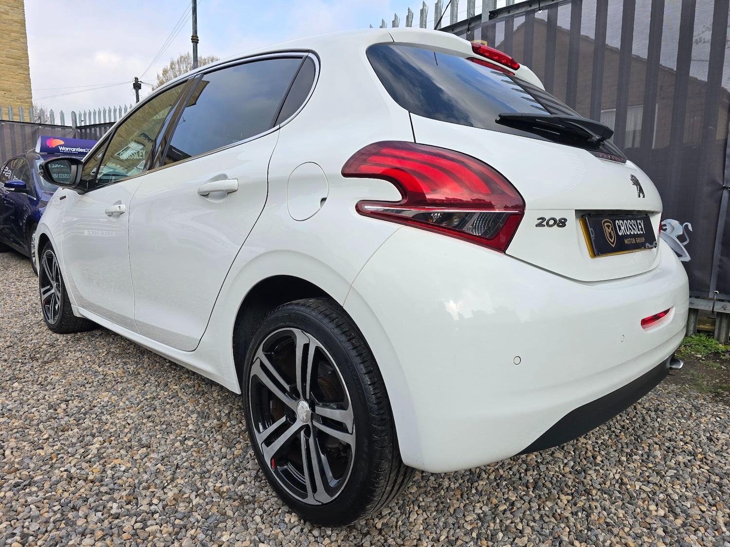 Used Peugeot 208 2016 for sale - 77855873: Photo 19