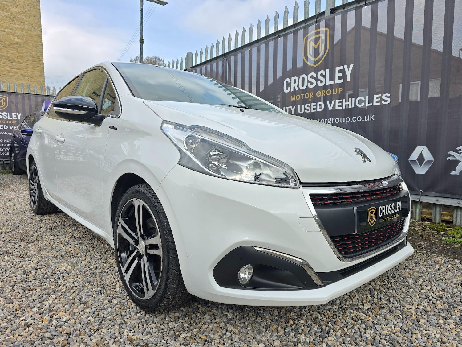 Used Peugeot 208 2016 for sale - 77855873: Photo 9
