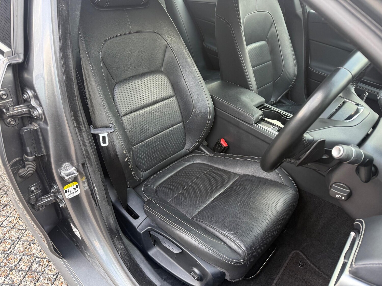 Used Jaguar XE 2016 for sale - 77762522: Photo 14