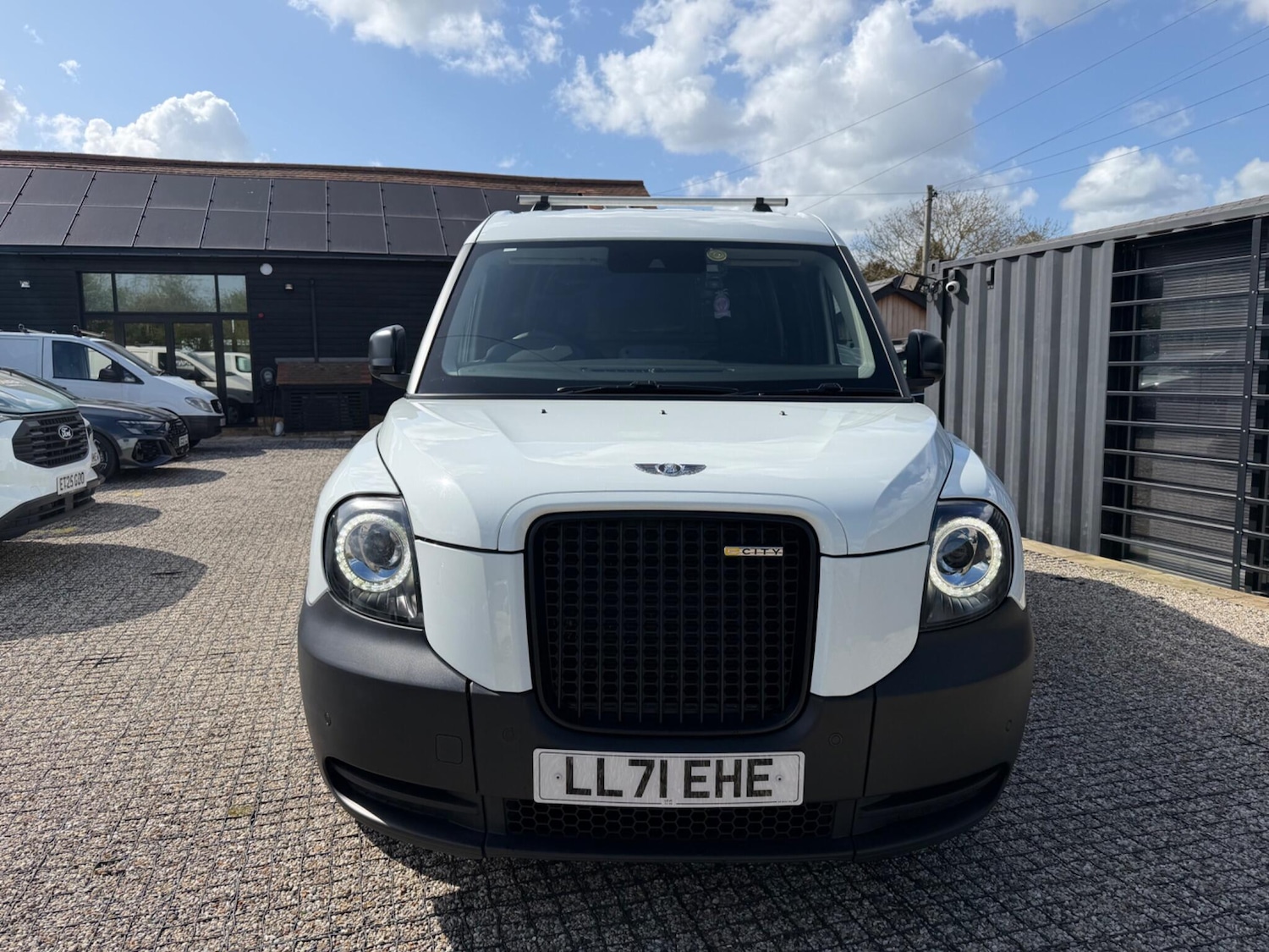 Used LEVC VN5 2021 for sale - 78219515: Photo 1