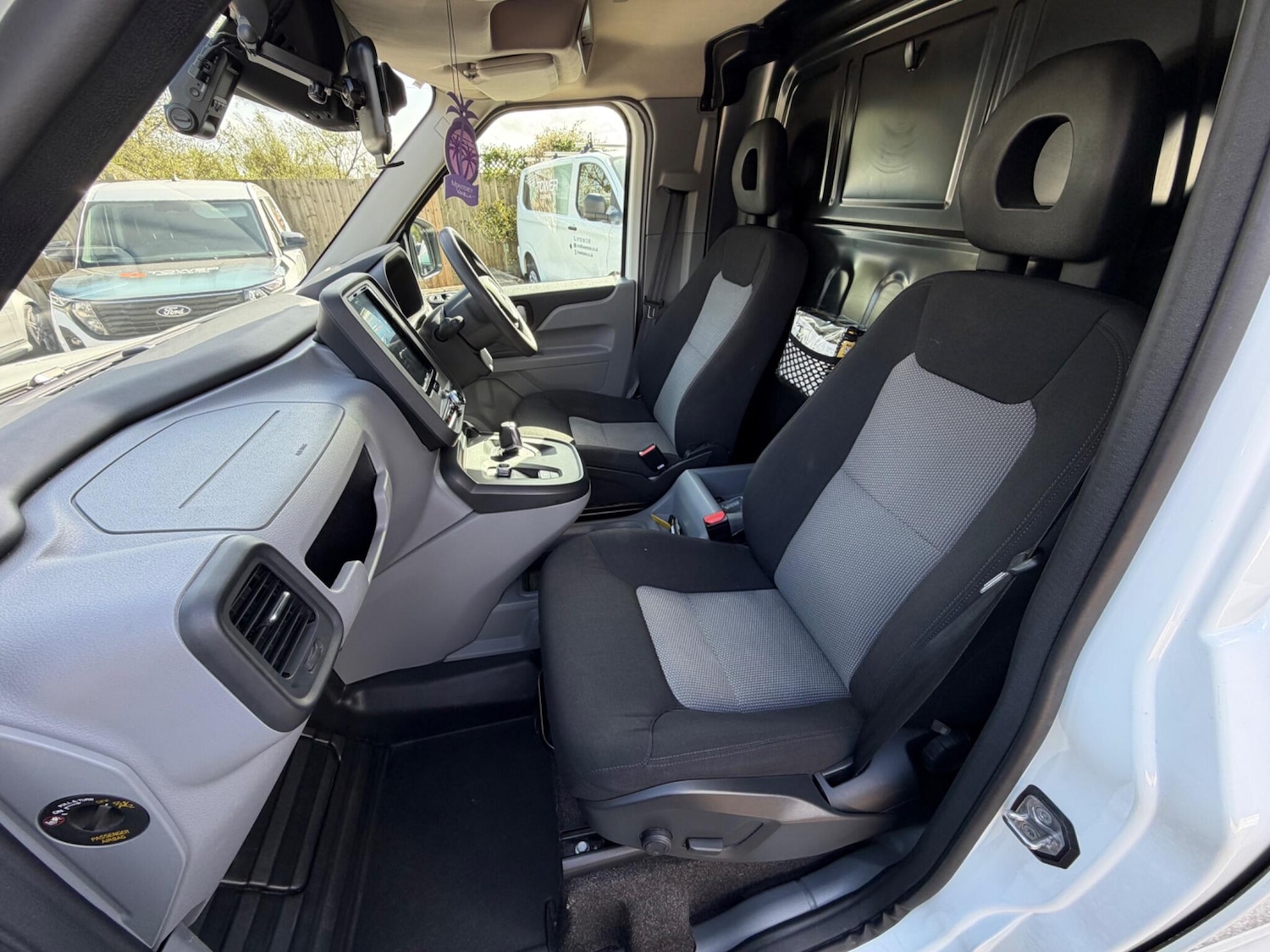 Used LEVC VN5 2021 for sale - 78219515: Photo 17