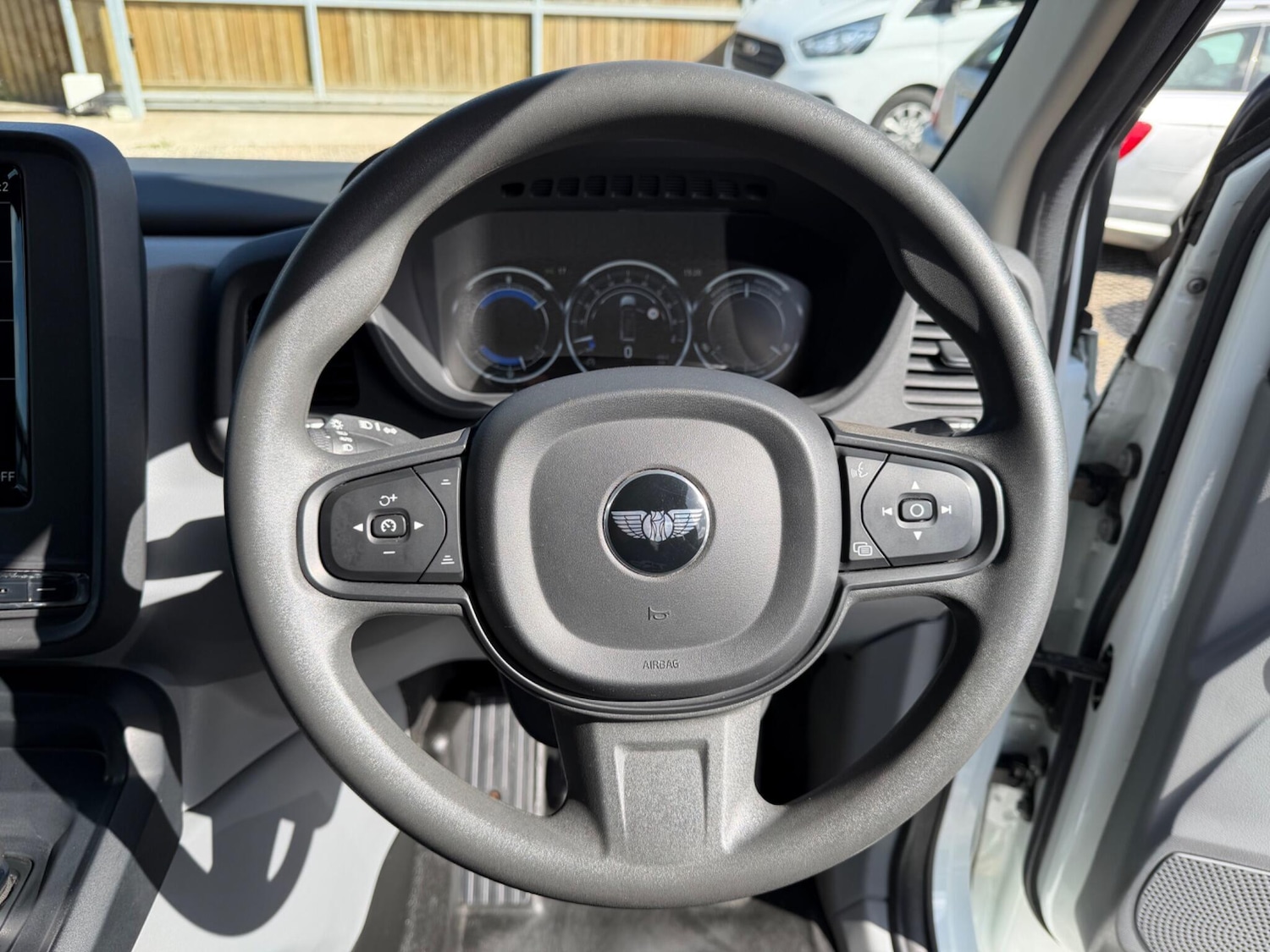 Used LEVC VN5 2021 for sale - 78219515: Photo 24