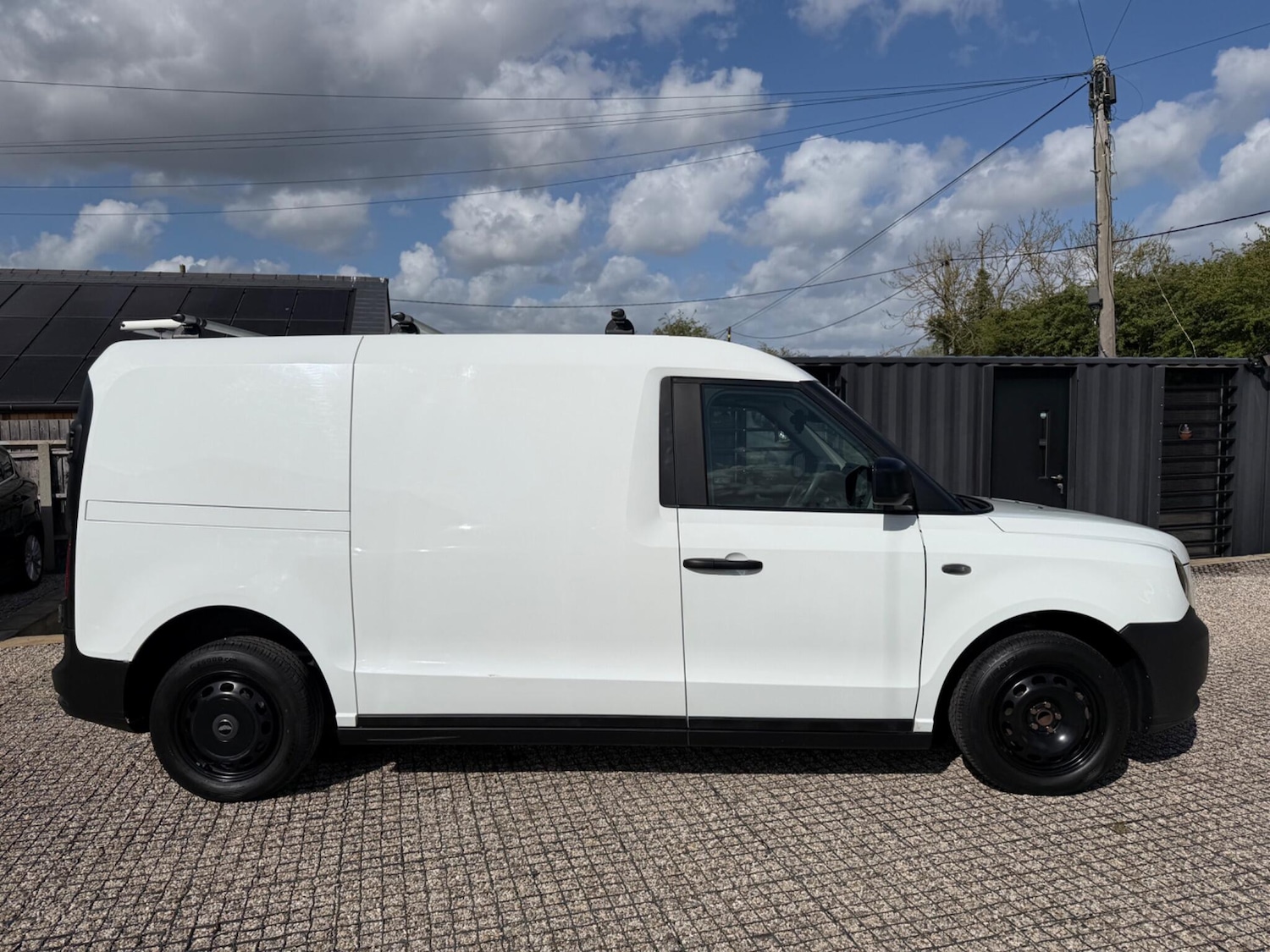 Used LEVC VN5 2021 for sale - 78219515: Photo 3