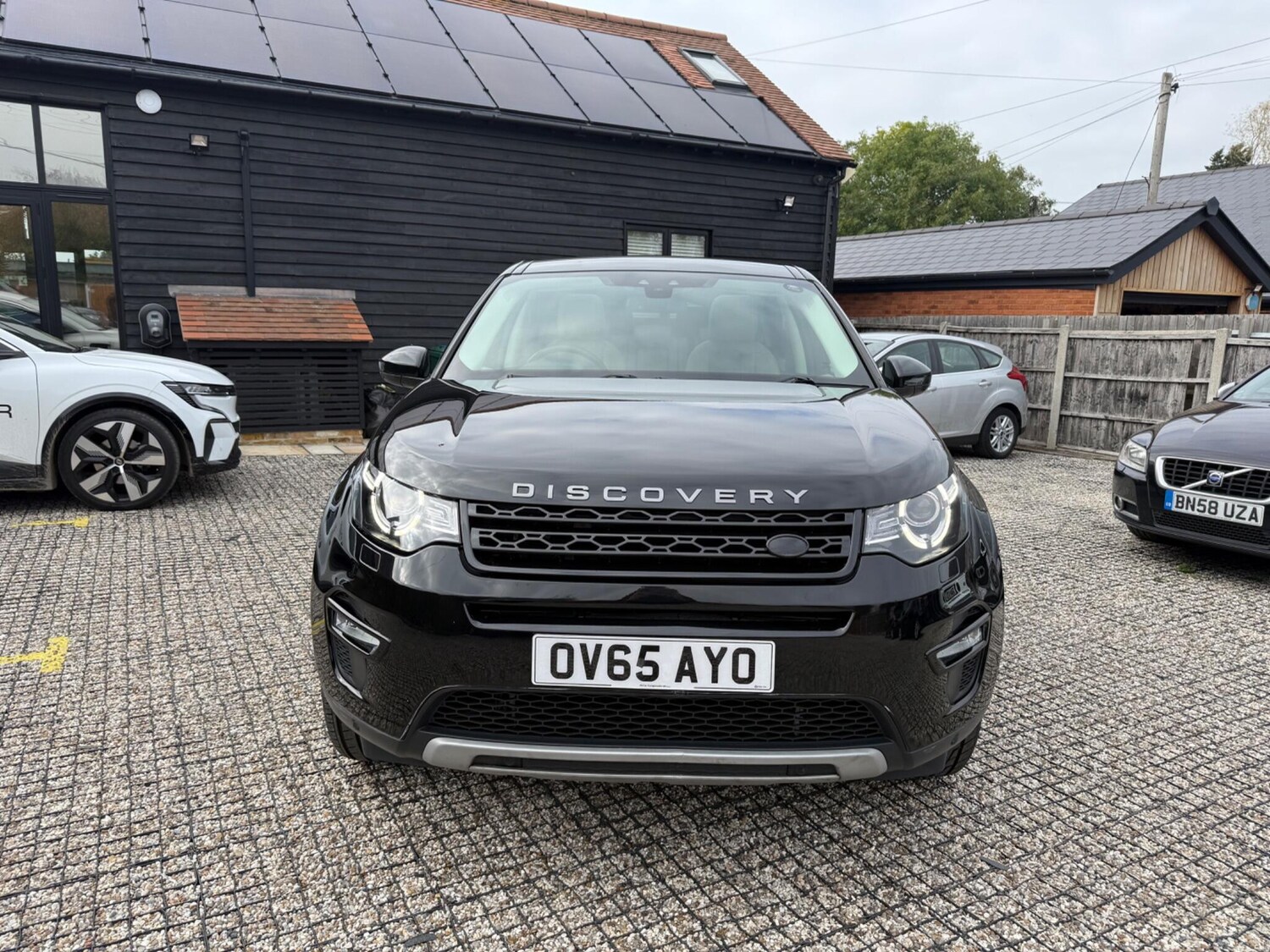 Used Land Rover Discovery Sport for sale - 77762509: Photo 2