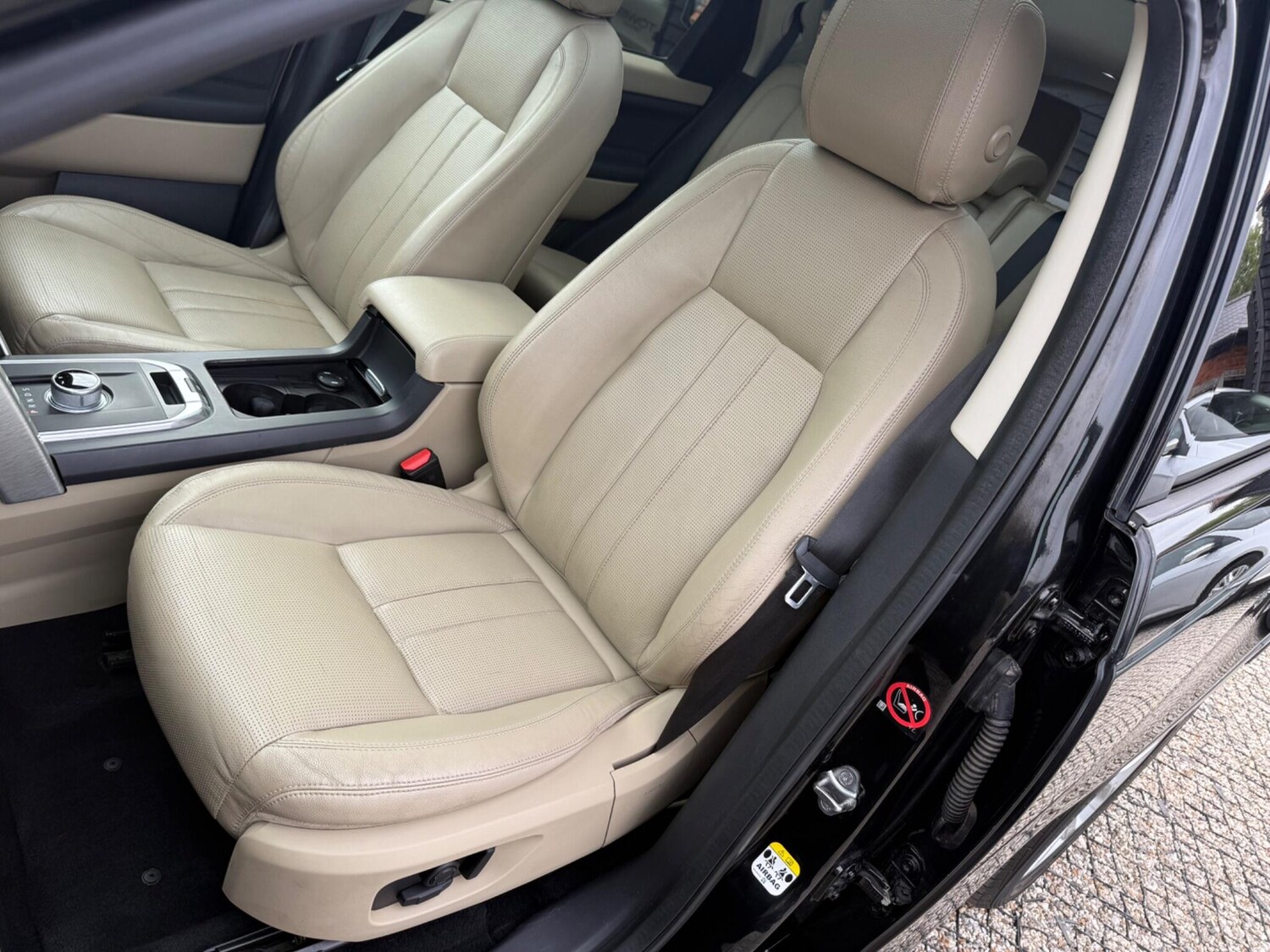 Used Land Rover Discovery Sport for sale - 77762509: Photo 9