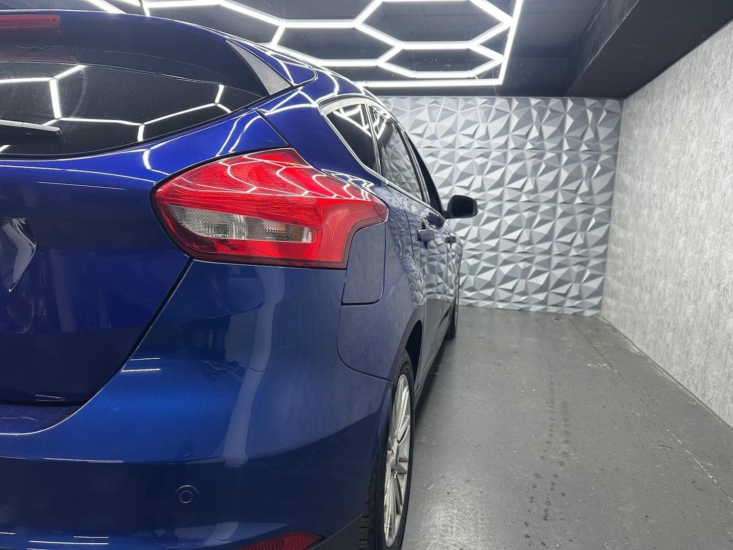 Used Ford Focus 2017 for sale - 78029234: Photo 10