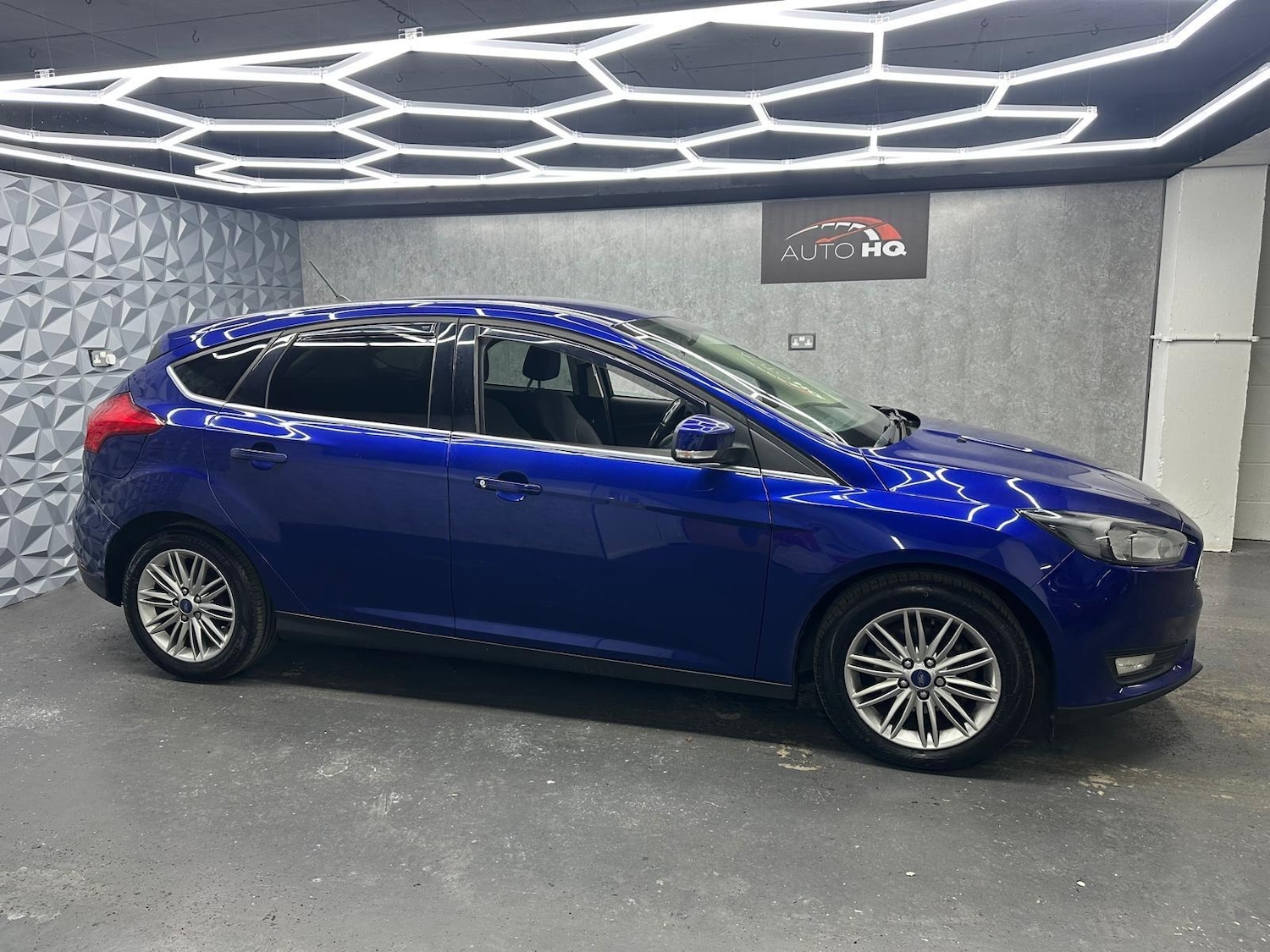 Used Ford Focus 2017 for sale - 78029234: Photo 11
