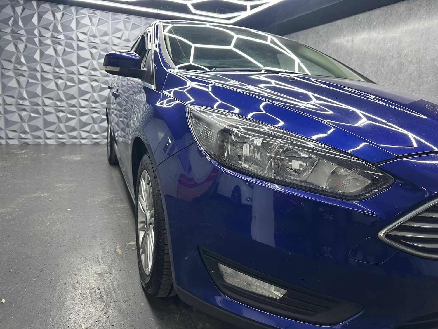 Used Ford Focus 2017 for sale - 78029234: Photo 3
