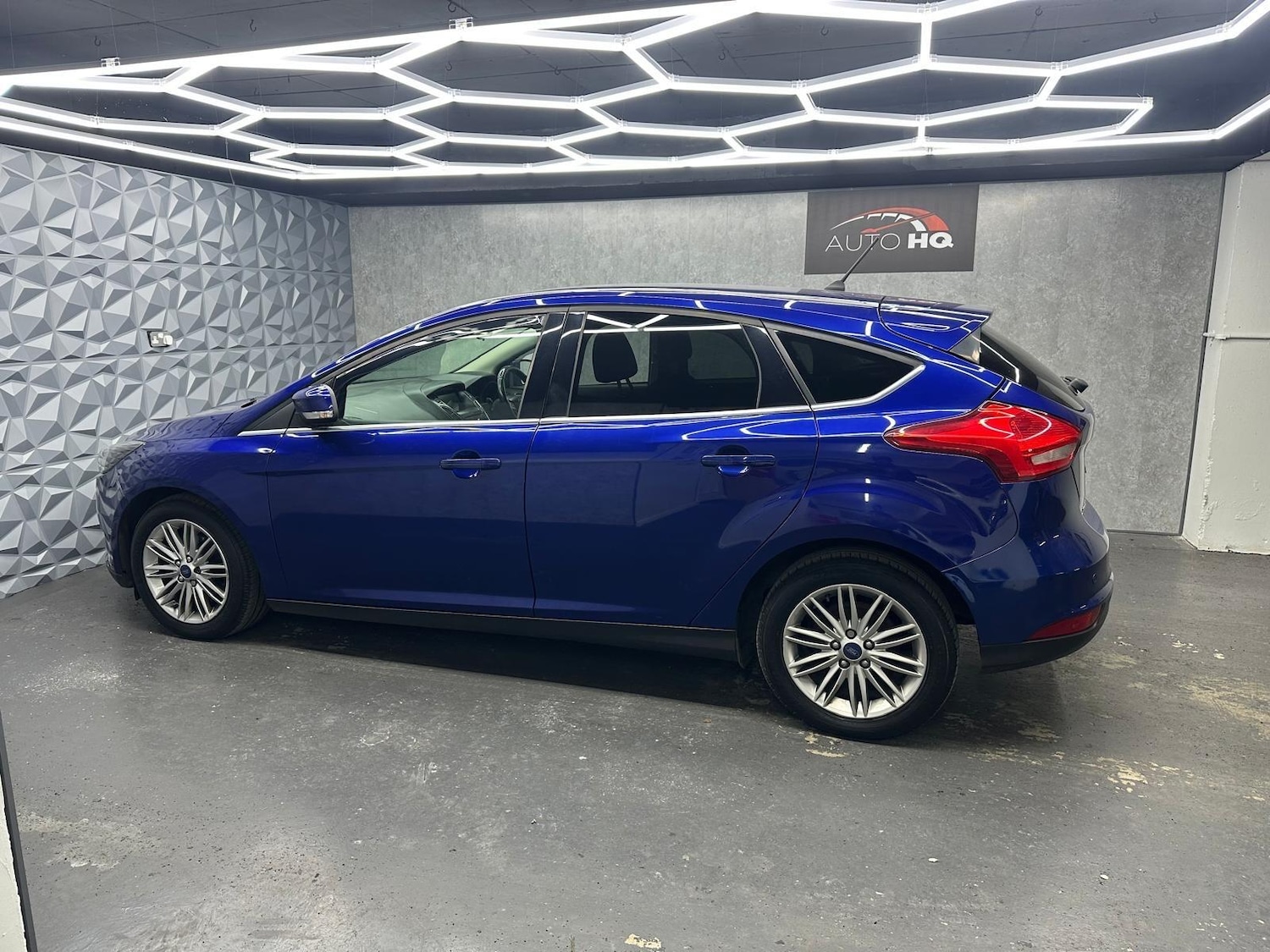 Used Ford Focus 2017 for sale - 78029234: Photo 5