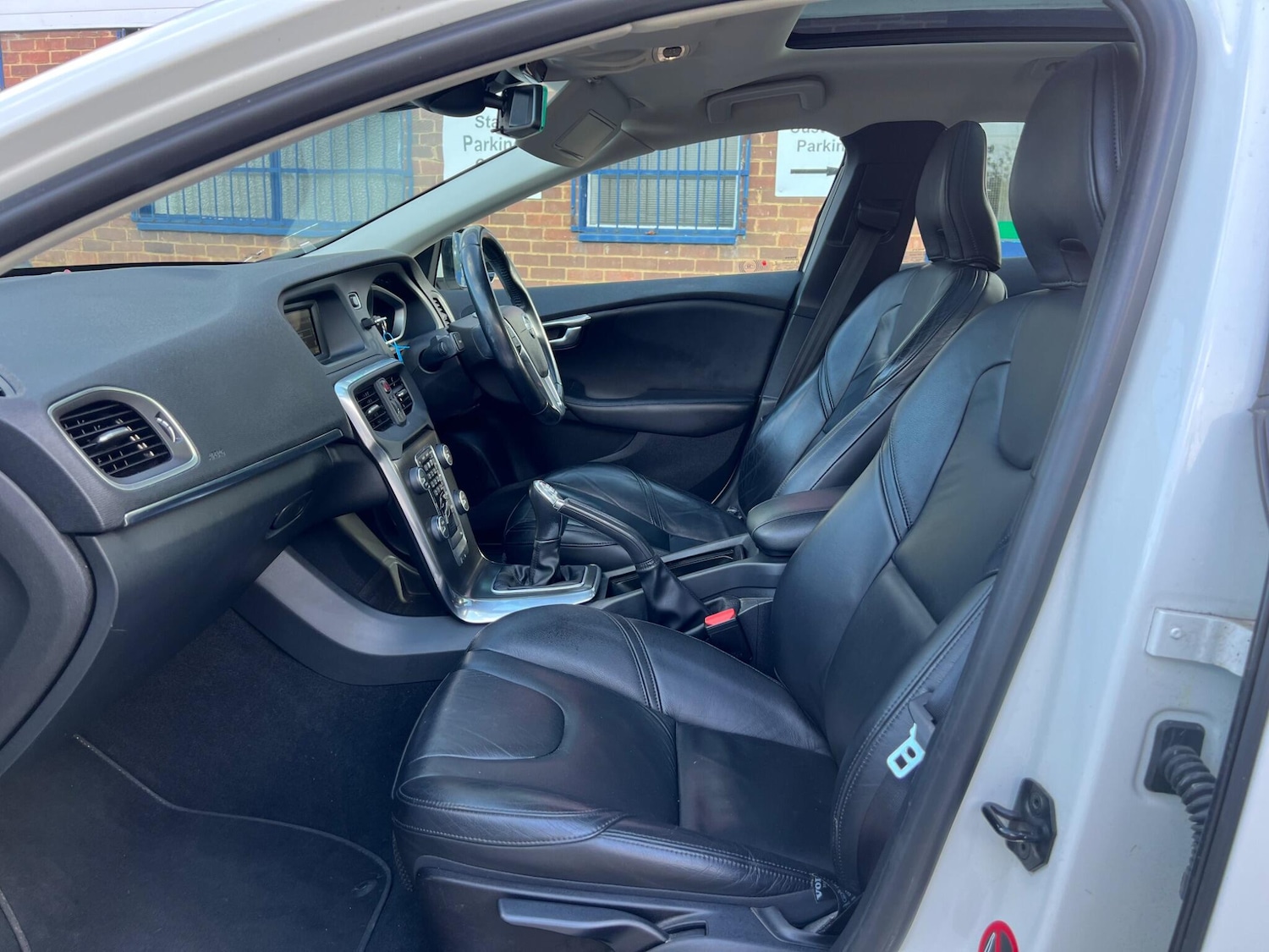 Used Volvo V40 2013 for sale - 78055975: Photo 12