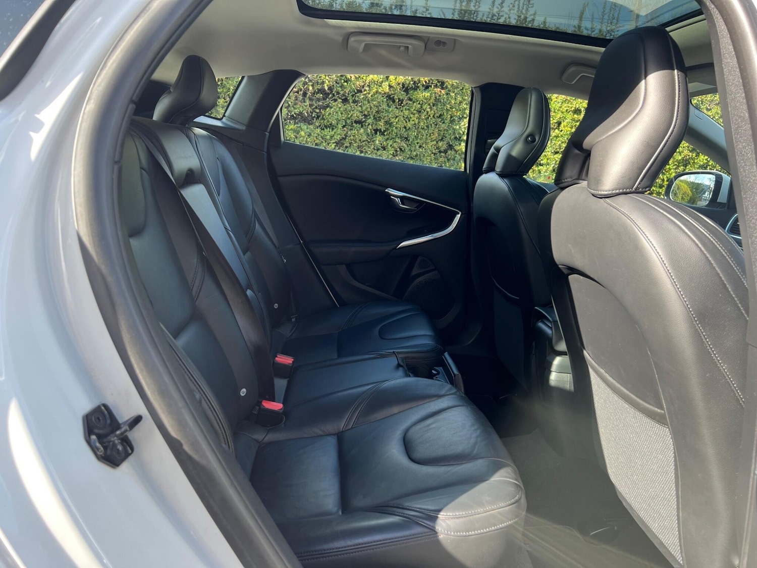 Used Volvo V40 2013 for sale - 78055975: Photo 13