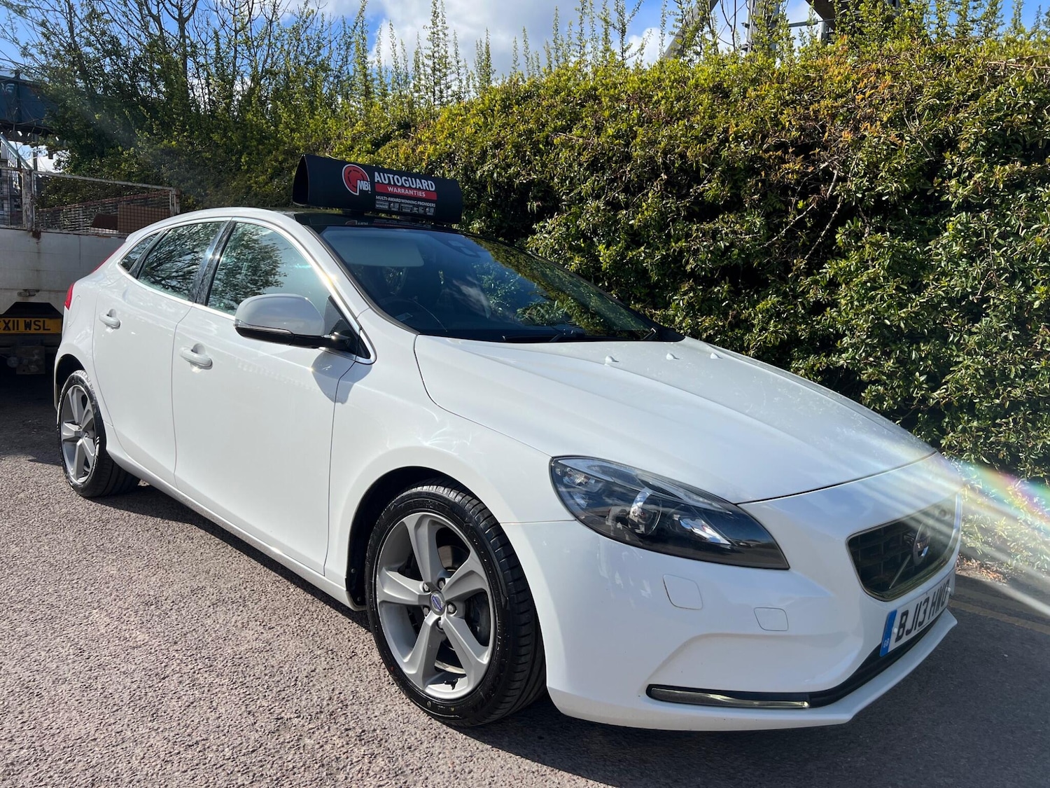 Used Volvo V40 2013 for sale - 78055975: Photo 2